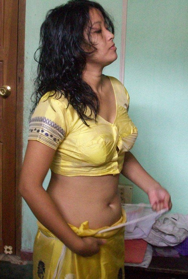 best of Girl sexy show sarees boob