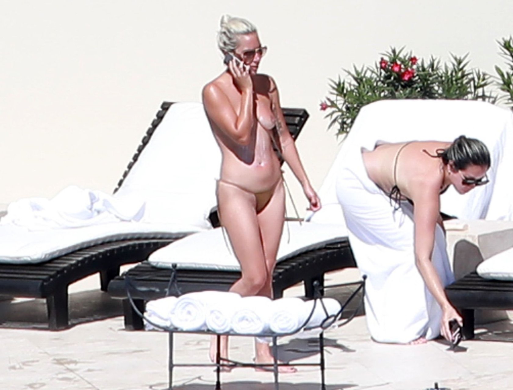 Lady gaga taking front friends topless