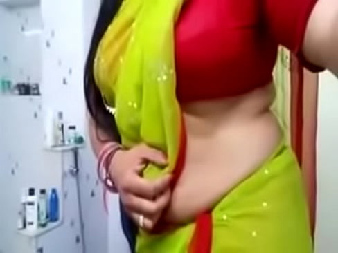 Navel girlfriend bade ball dabaye