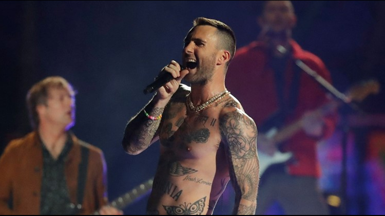 Super bowl halftime adam levine travis