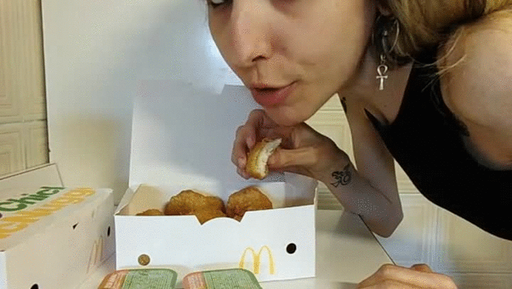 Pretty girl eating italian food fetish