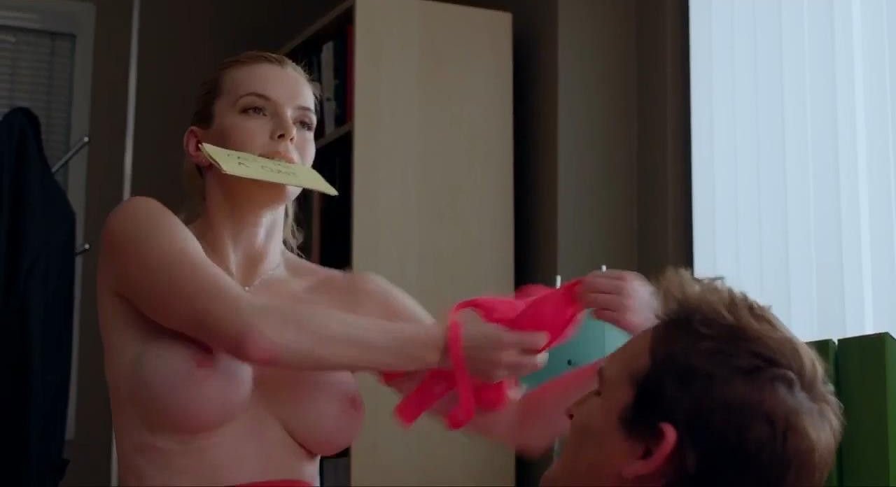 Spider reccomend betty gilpin nude boobs nurse jackie