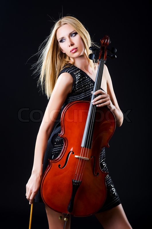 Mad D. reccomend sexiest cellist model world