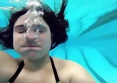 underwater breath hold training.