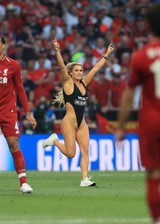 Black L. reccomend busty blond invades pitch champion league