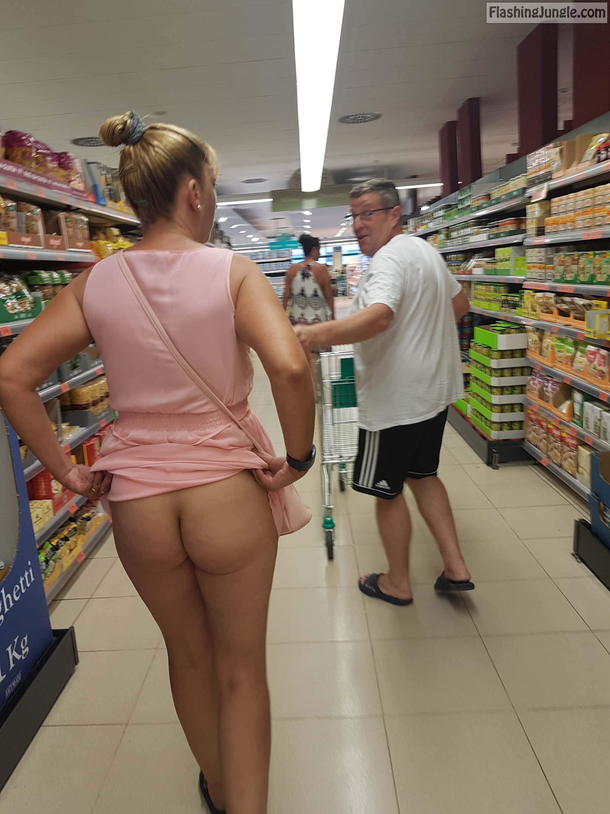 Milf grocery store miniskirt flashing