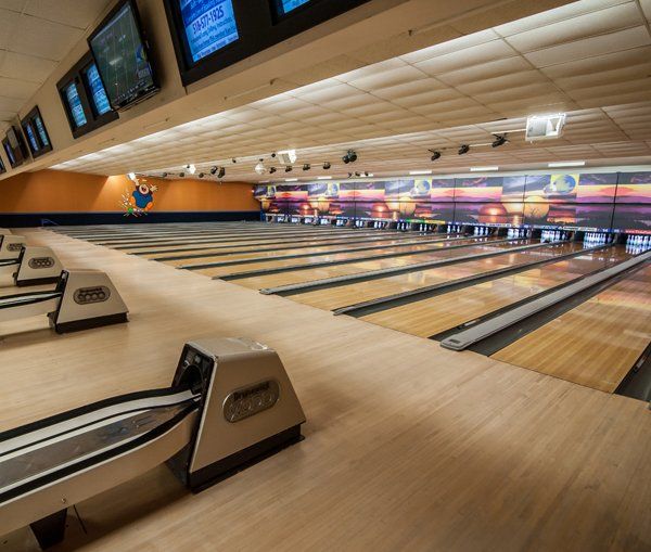 Stranger strikes teen pussy bowling alley