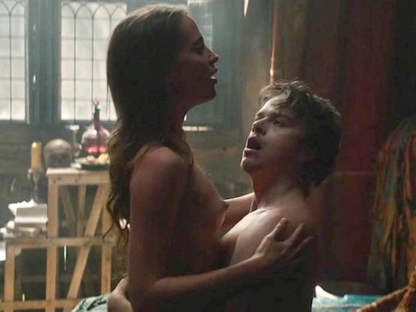 Cara delevingne nude scene tulip fever