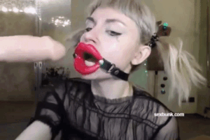 Jessica R. reccomend morning deepthroat gagging from this blonde
