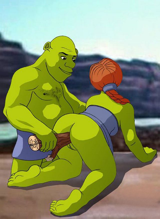 Shrek making porn pics.