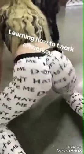 Taught lele pons twerk